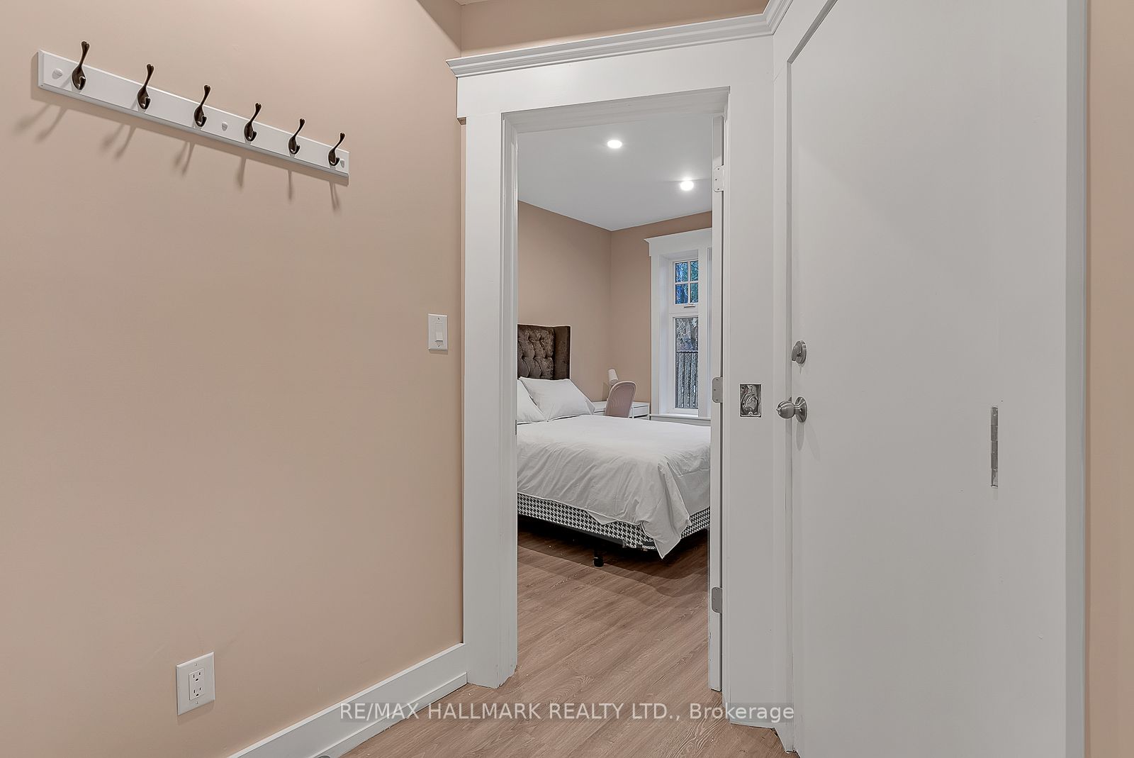 Additional image 3 of 1-216 Seaton Street, Toronto, ON, M5A 2T4