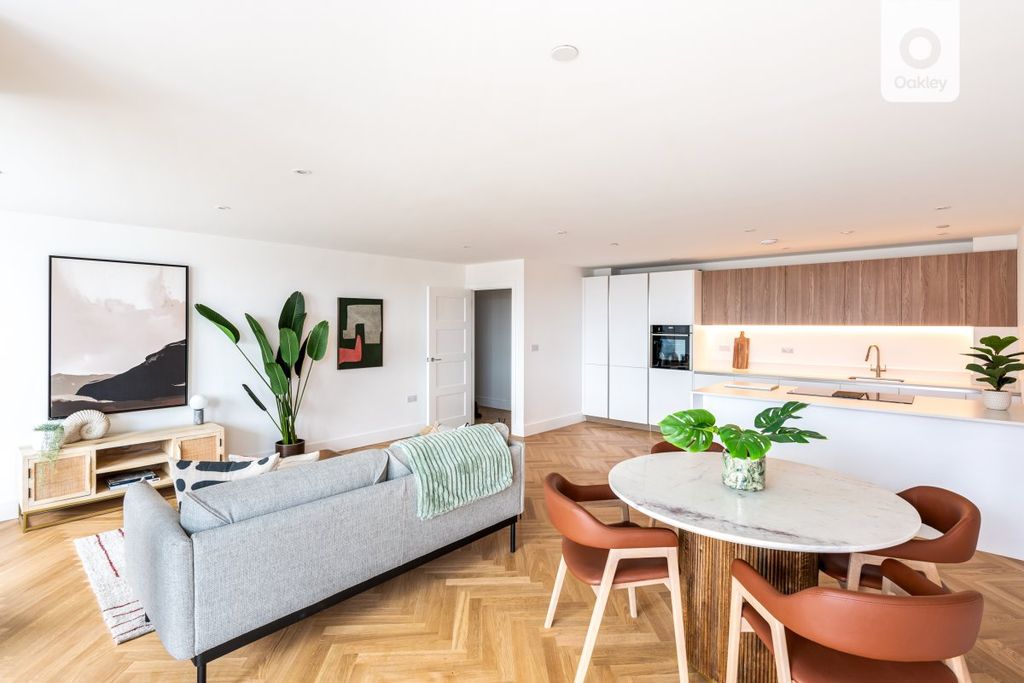 Additional image 3 of 2 bed flat to rent239 Kingsway, Hove BN3