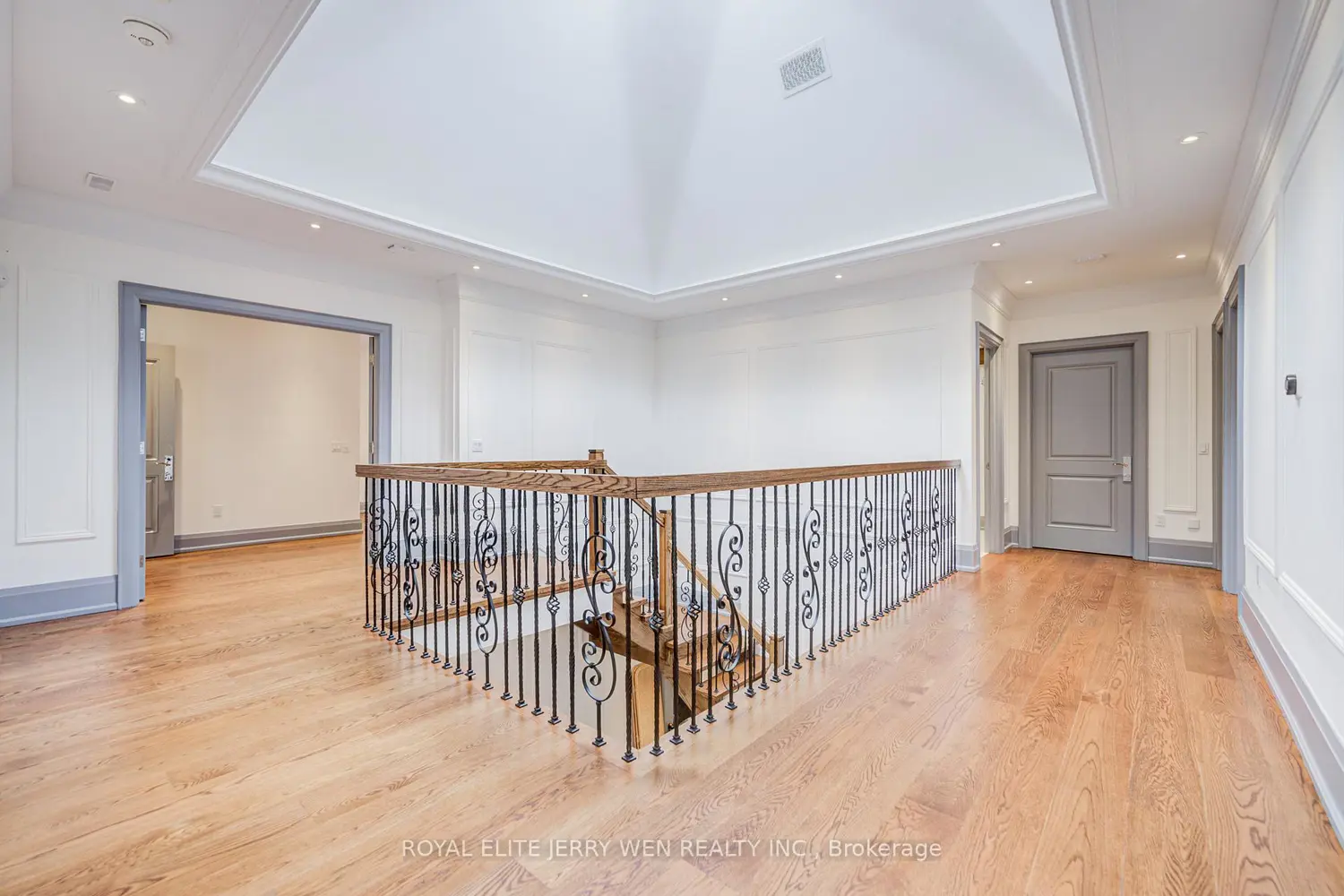 Additional image 9 of 300 Upper Highland Crescent