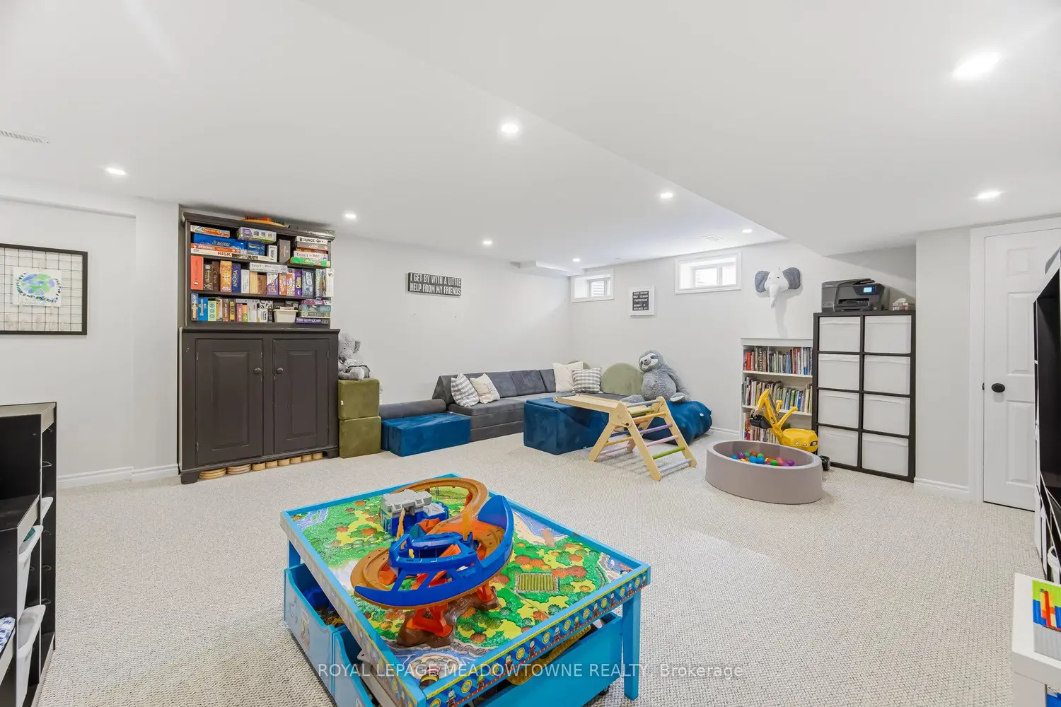 Additional image 17 of 21 Sharpe Crescent