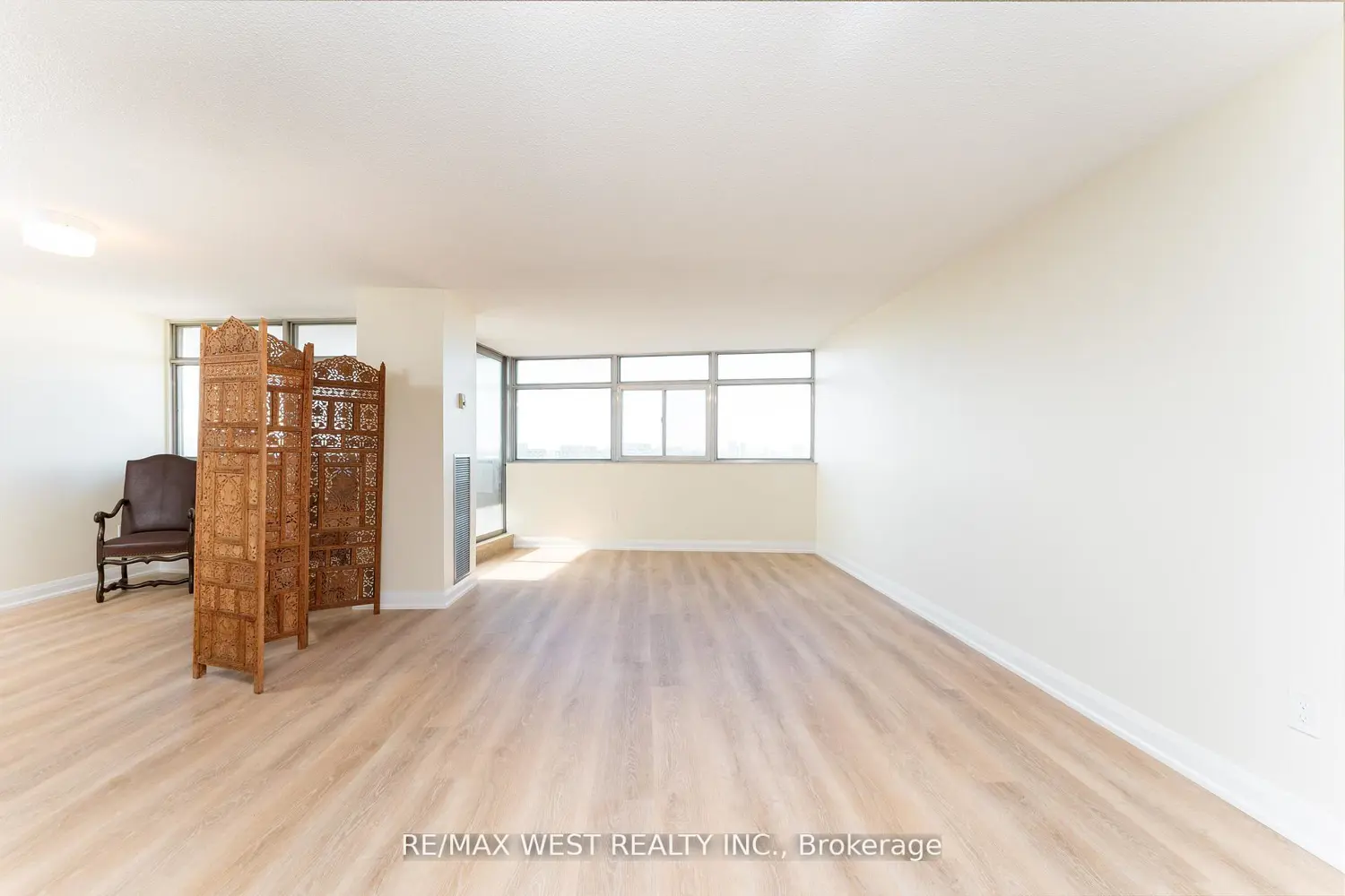 Additional image 3 of 3151 Bridletowne Circle 2307