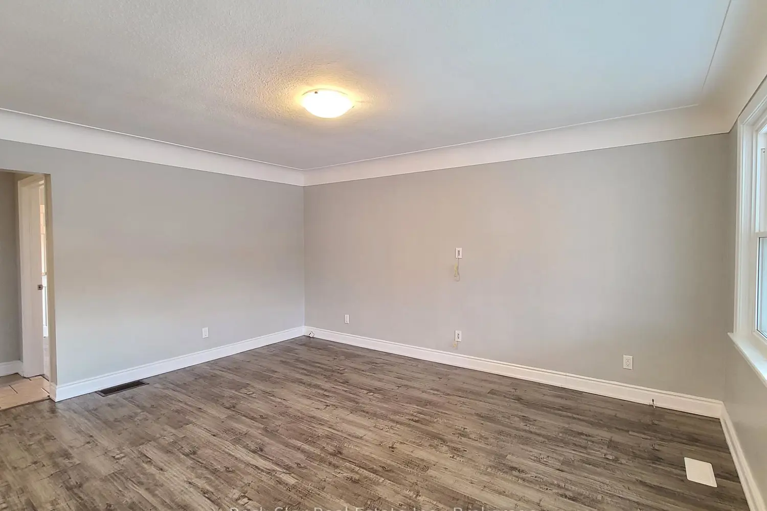 Additional image 2 of 313 East 33Rd Street