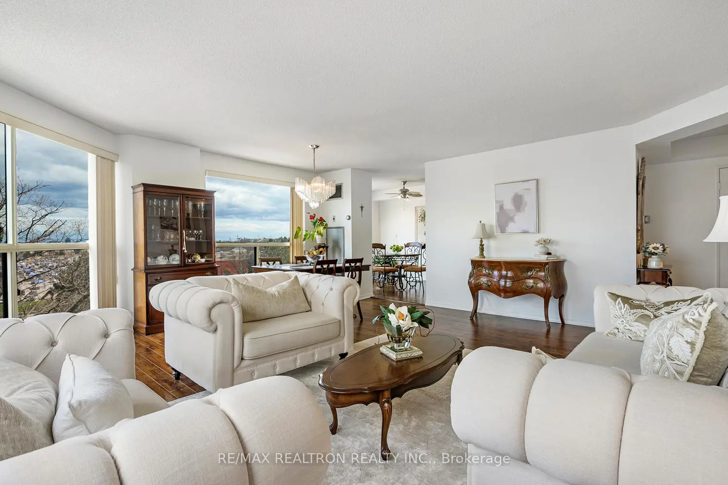 Additional image 8 of 2155 Burnhamthorpe Road 603