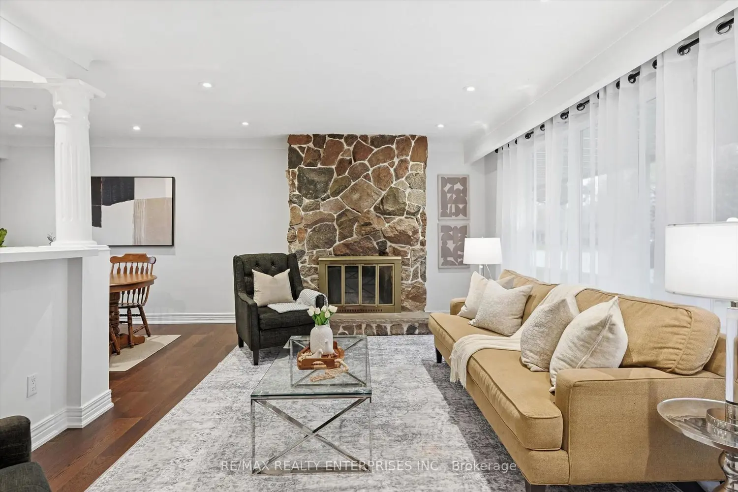 5187 Carousel Court photo 3