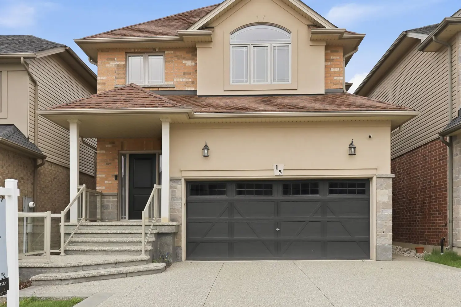 15 Cutts Crescent