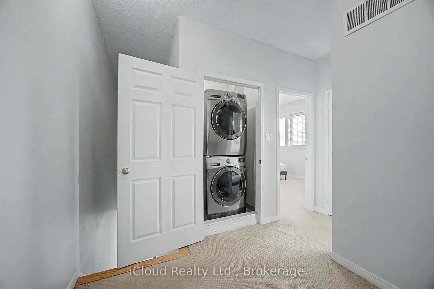 Additional image 13 of 180 Howden Boulevard 6