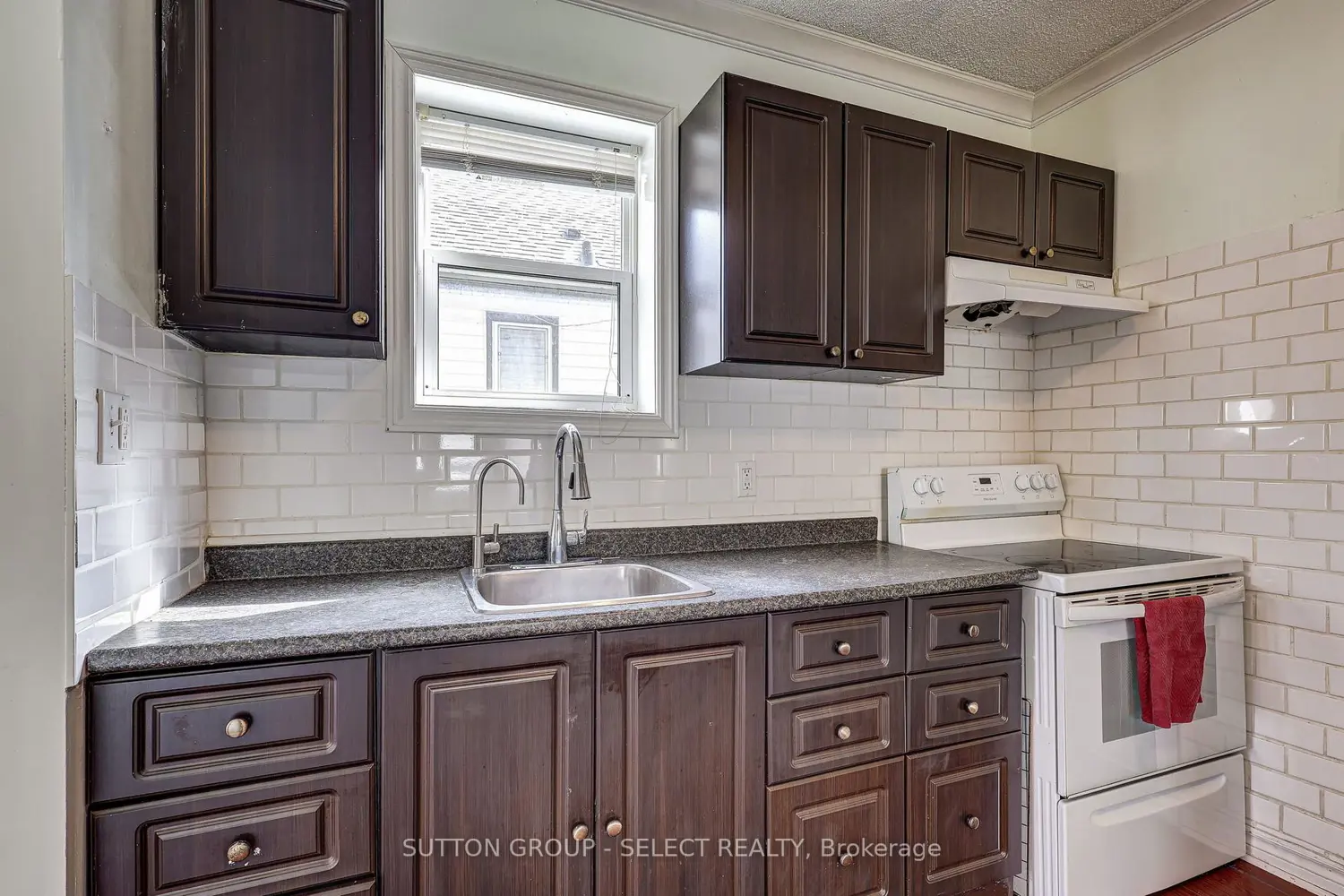 Additional image 7 of 471 Burbrook Place