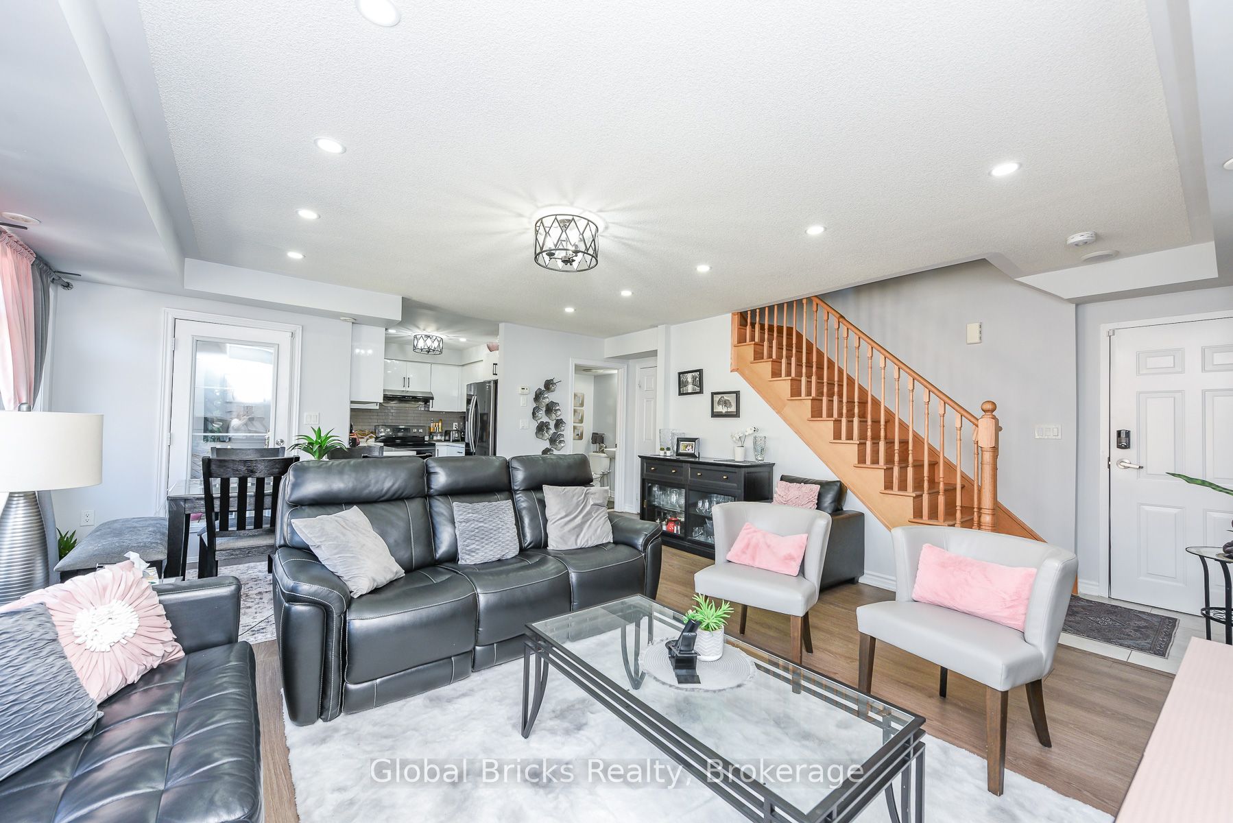 Additional image 4 of 157-200 Veterans Drive, Brampton, ON, L7A 5K7