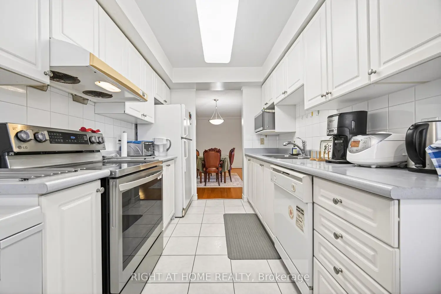 Additional image 9 of 88 Grandview Way 905