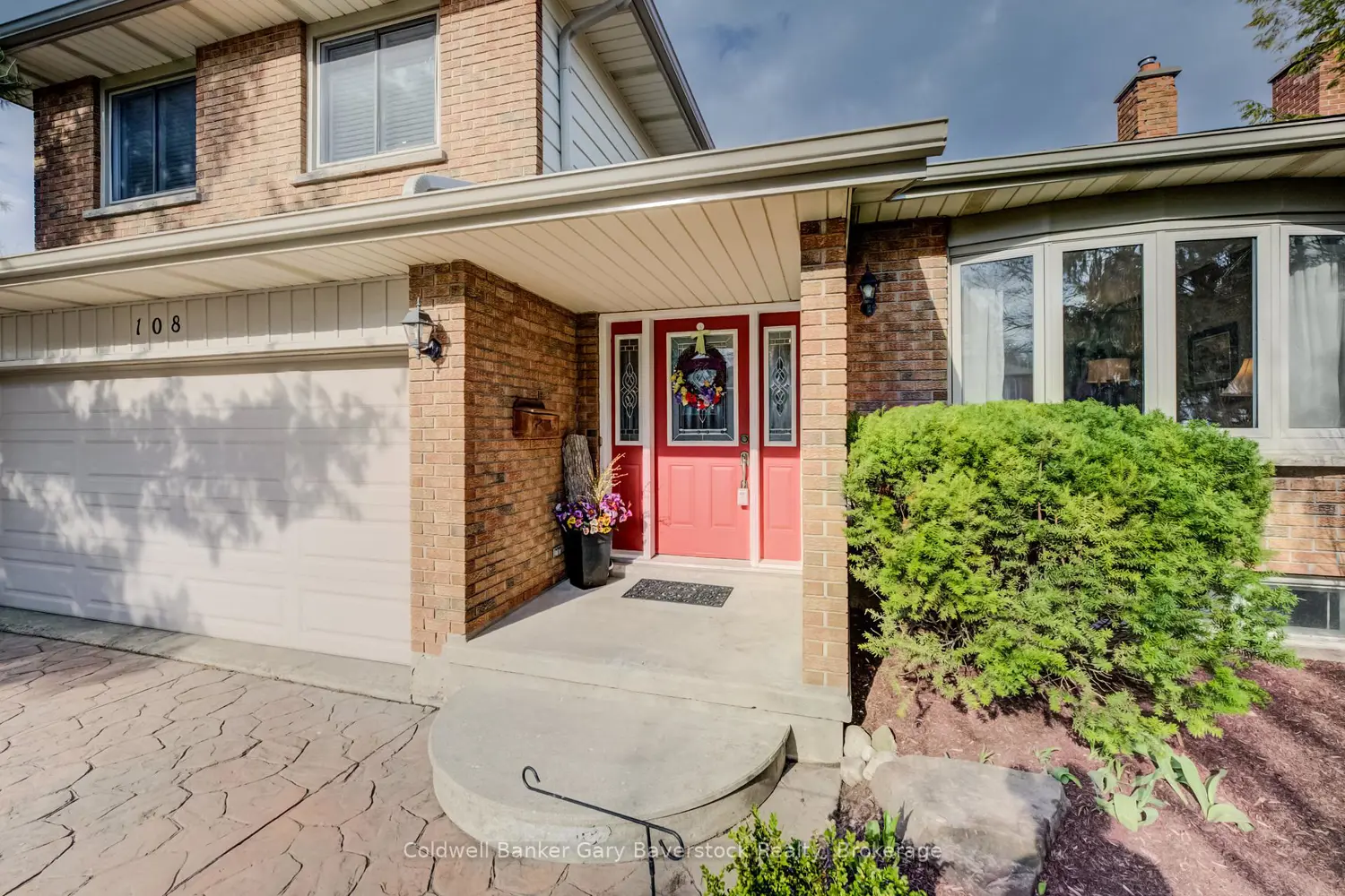 108 Trailview Drive photo 2