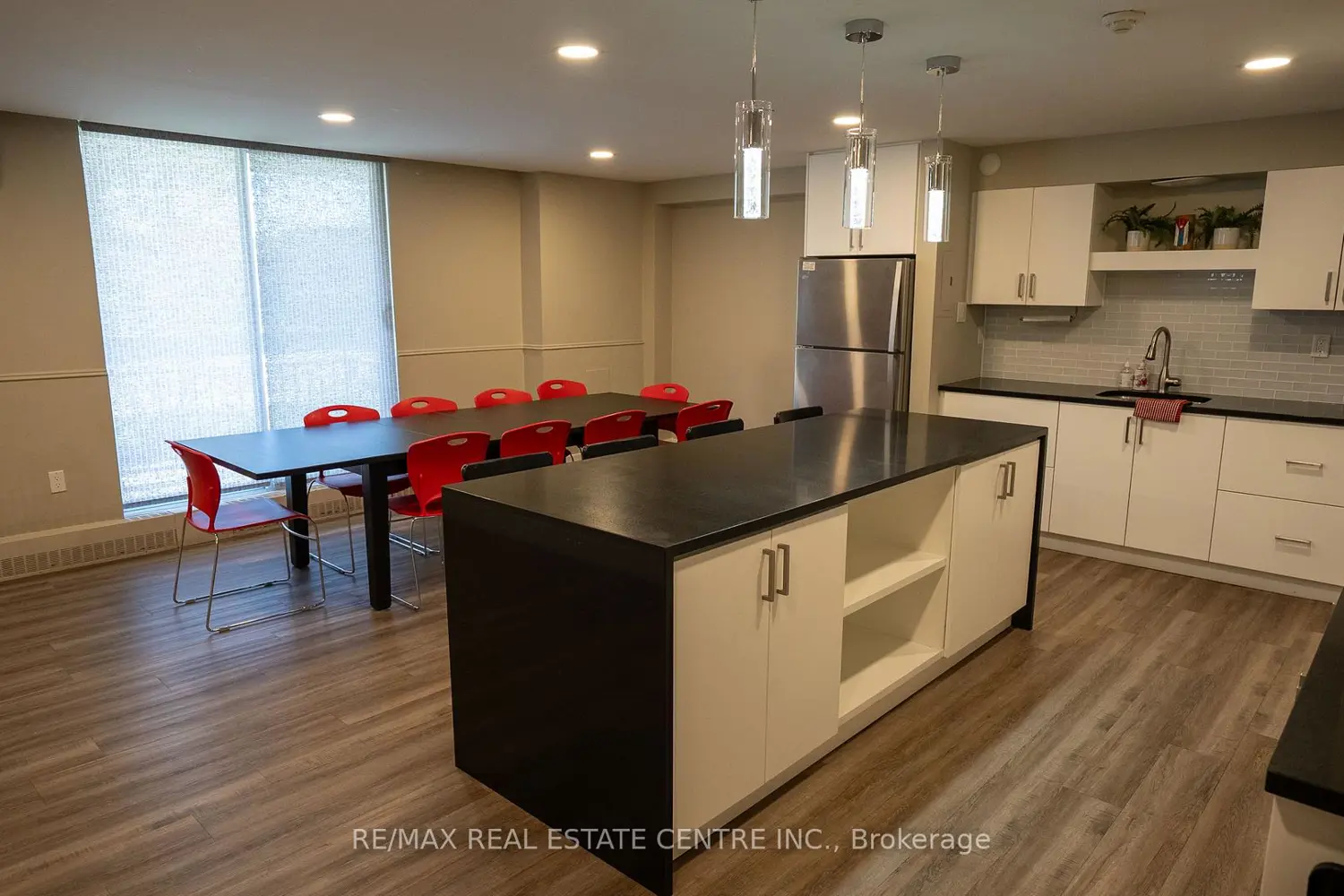 Additional image 7 of 1100 Caven Street 704