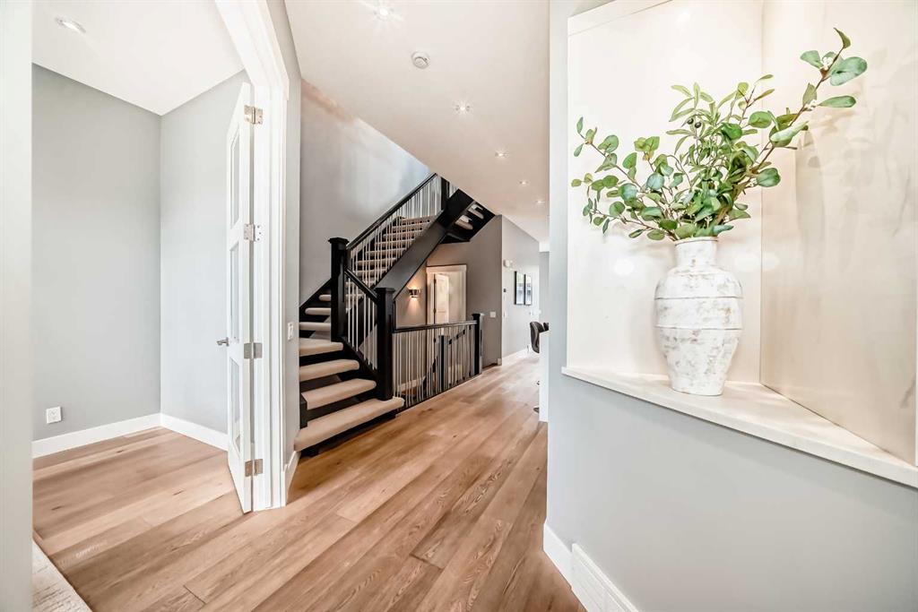 Additional image 4 of 1518 19 Avenue NW, Calgary, AB, T2M 1A8