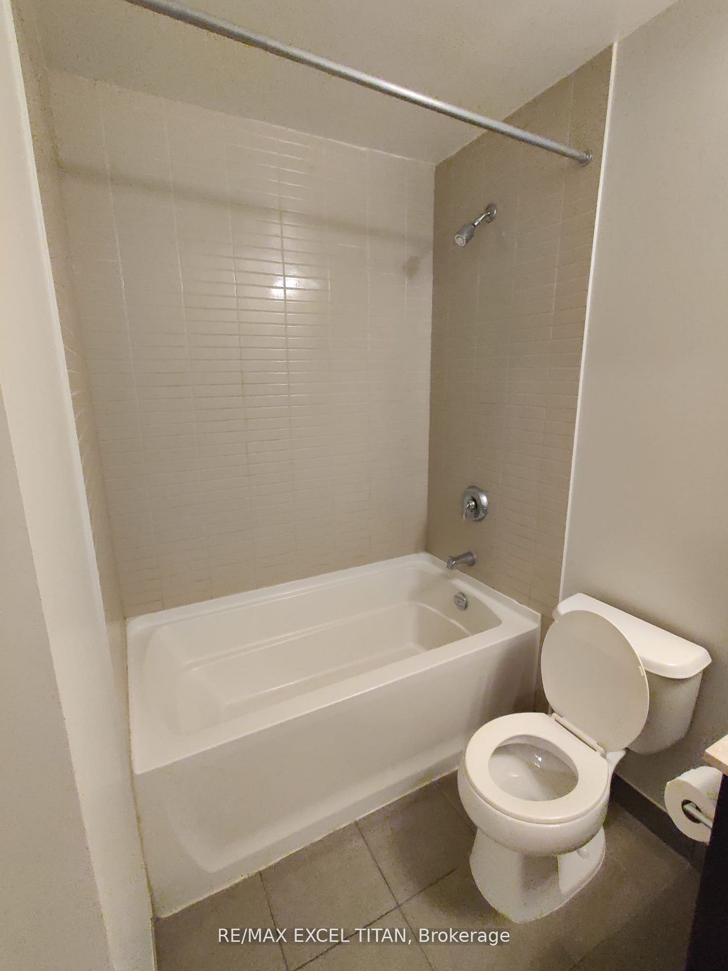 Additional image 5 of 416-35 Hayden Street, Toronto, ON, M4Y 3C3