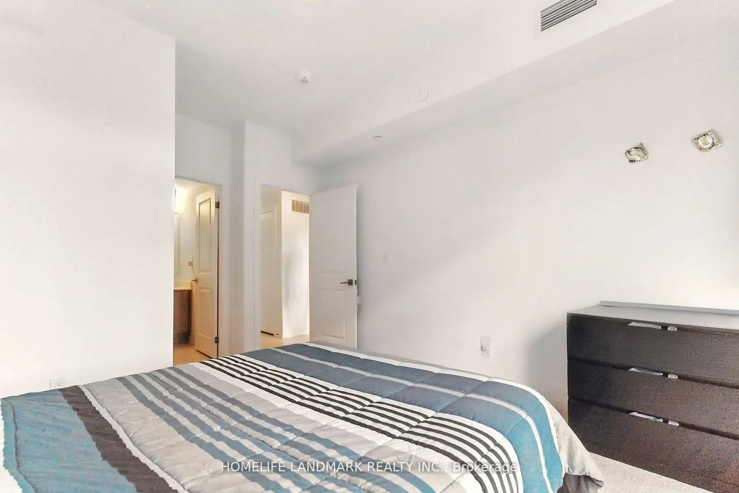 Additional image 13 of 4015 Hickory Drive #2