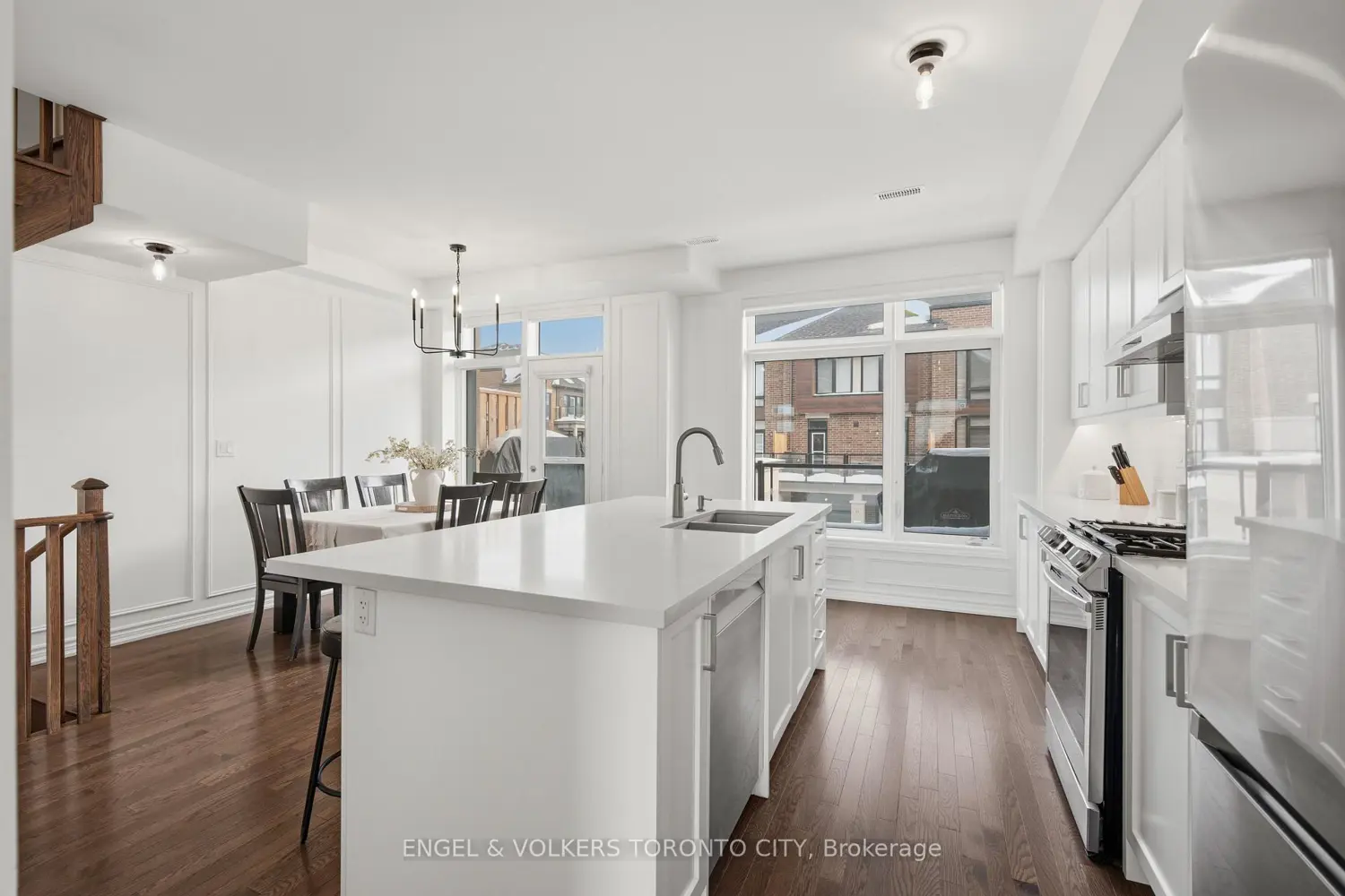 Additional image 8 of 43 Holyrood Crescent
