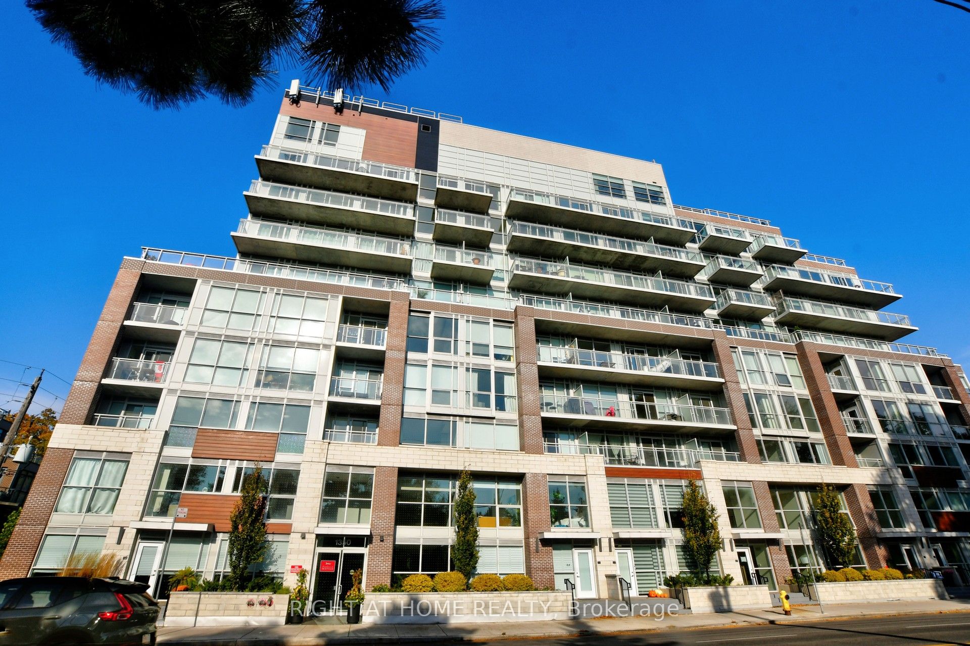 Additional image 2 of Th03-1350 Kingston Road, Toronto, ON, M1N 0B7
