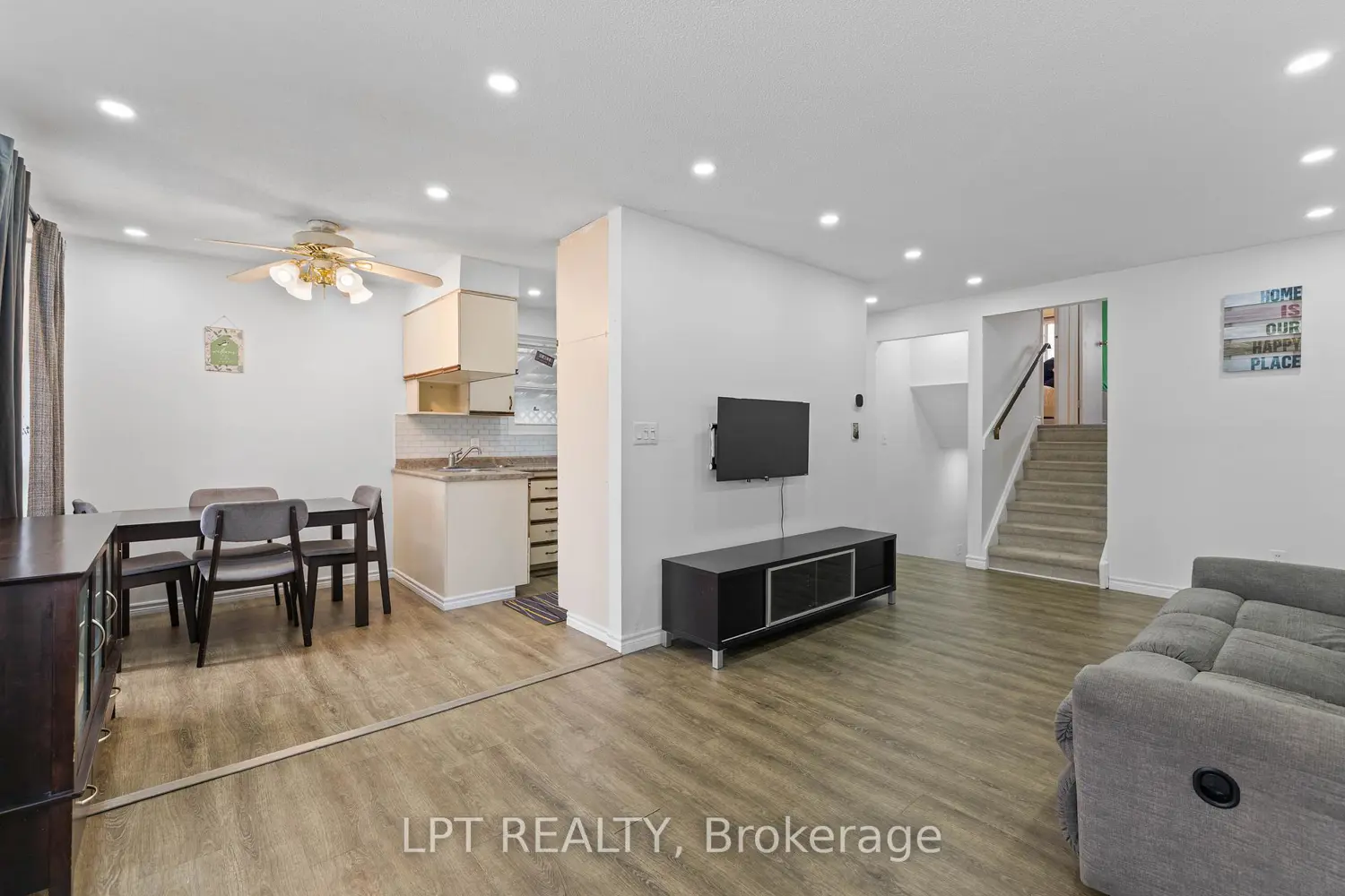 Additional image 5 of 55H Chaucer Crescent