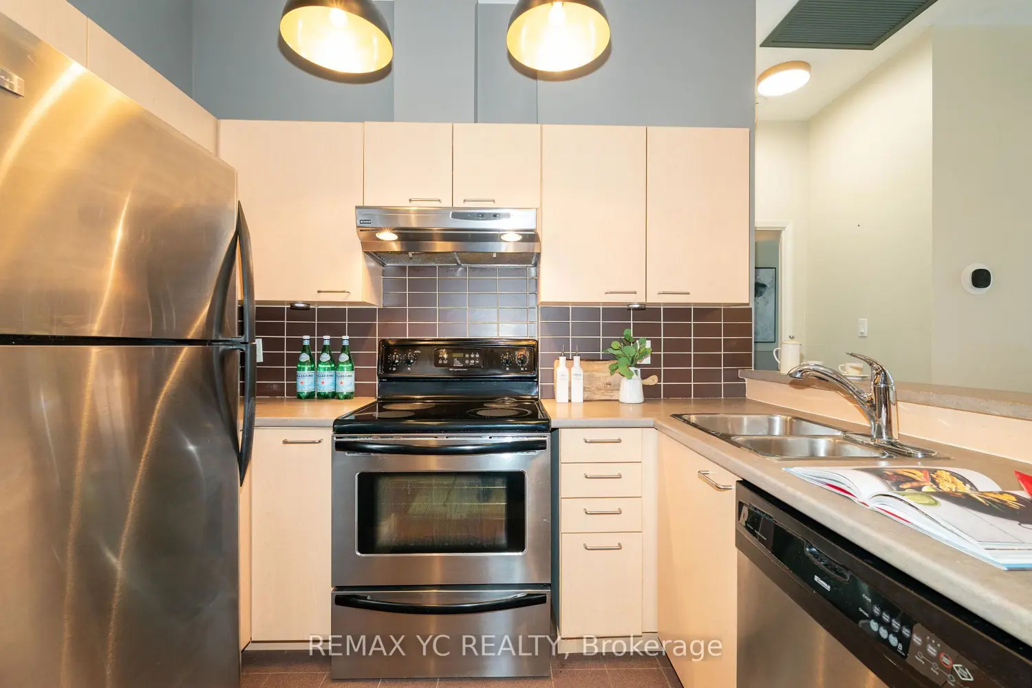 Additional image 2 of 8 Wellesley Street 306