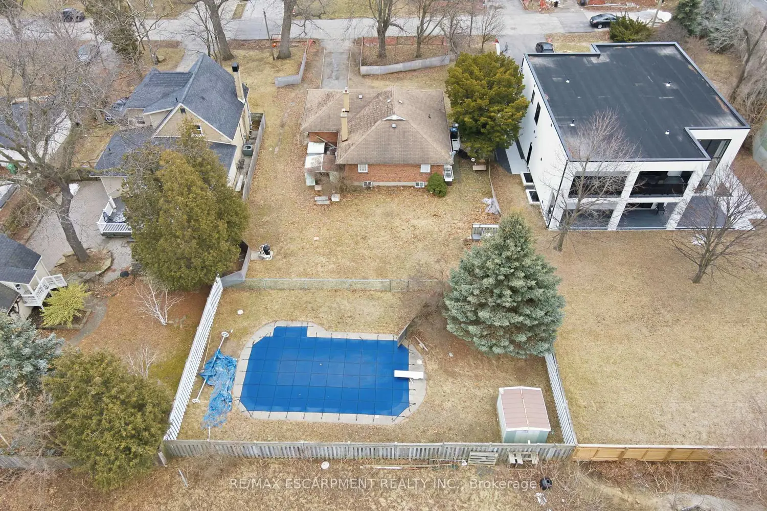 Additional image 18 of 1643 Glenburnie Road