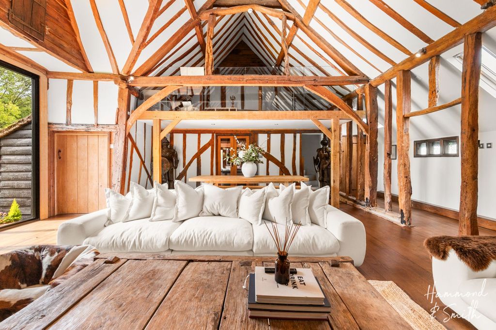 Additional image 2 of 6 bed barn conversion to rentWoodside, Epping CM16