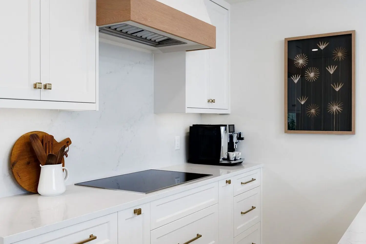 Additional image 8 of 3500 Lakeshore Road 327