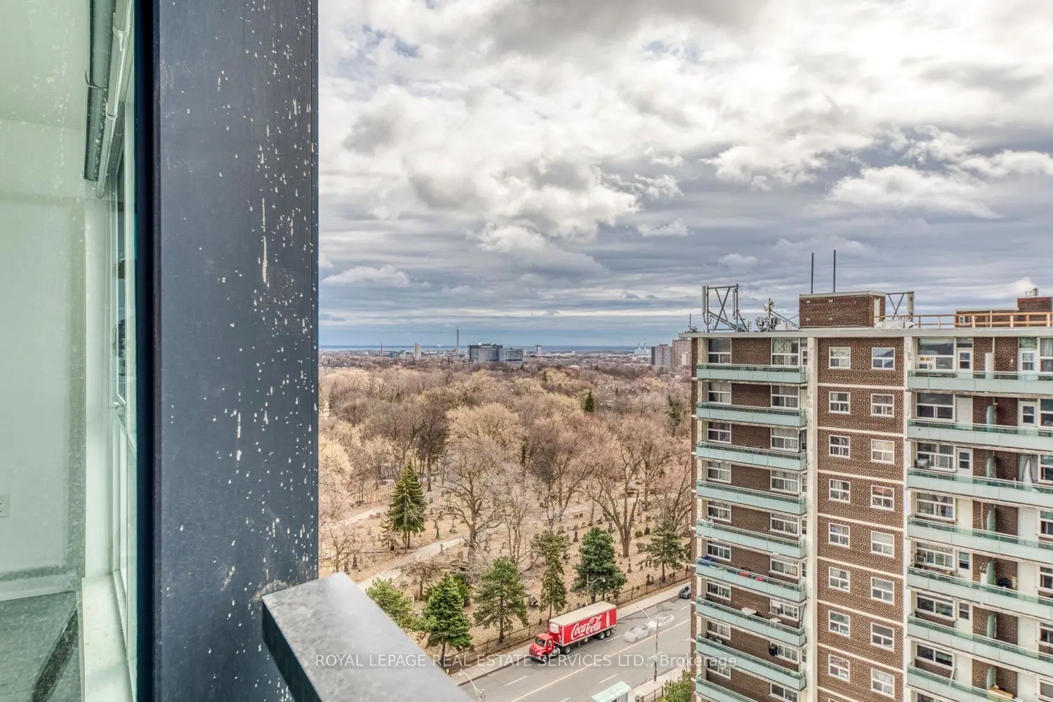 Additional image 20 of 585 Bloor Street 1320