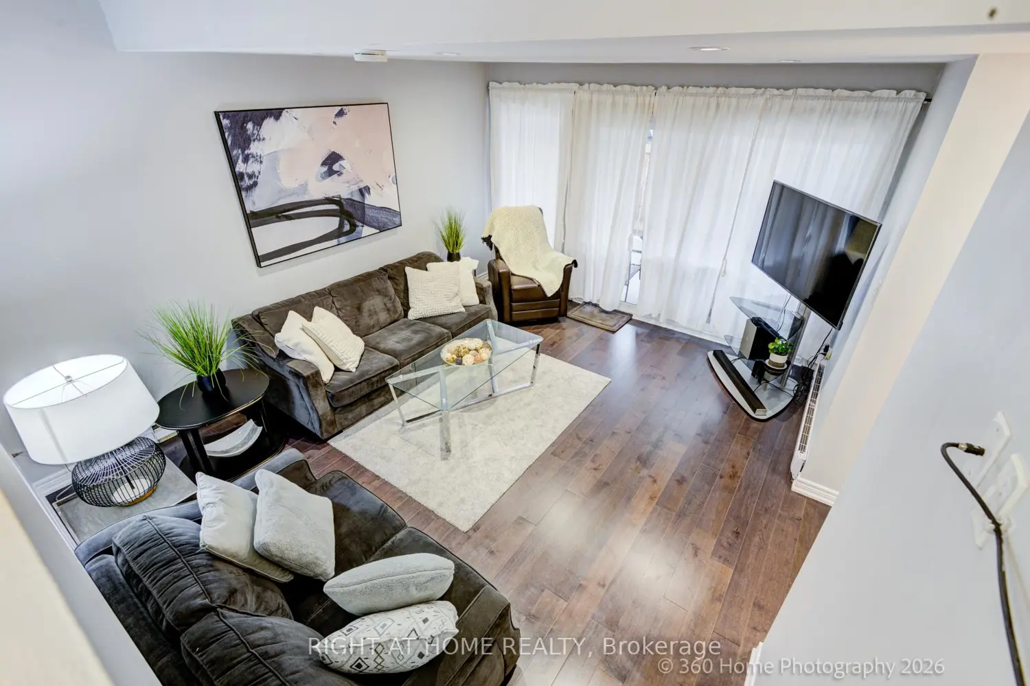 221 Milestone Crescent 80