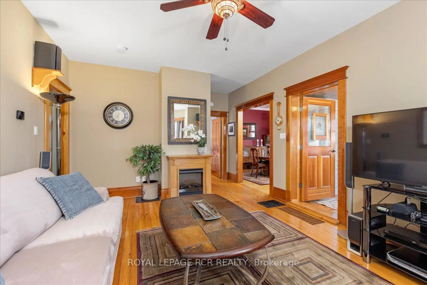 Additional image 4 of 20314 Leslie Street