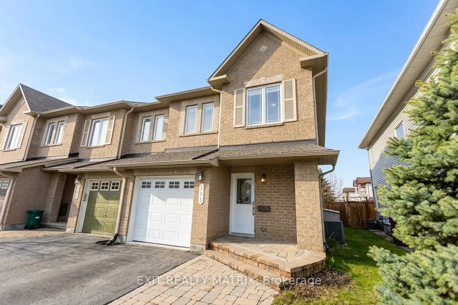 195 Tapley Place photo 2