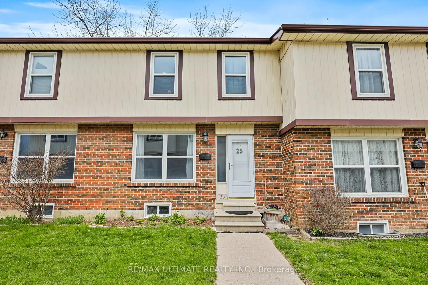1230 Radom Street 25