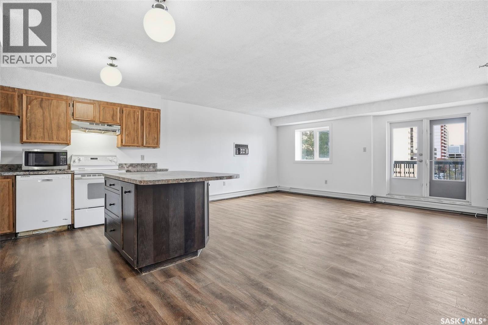 Additional image 2 of 401-405 5th Avenue N, Saskatoon, SK, S7K6Z3