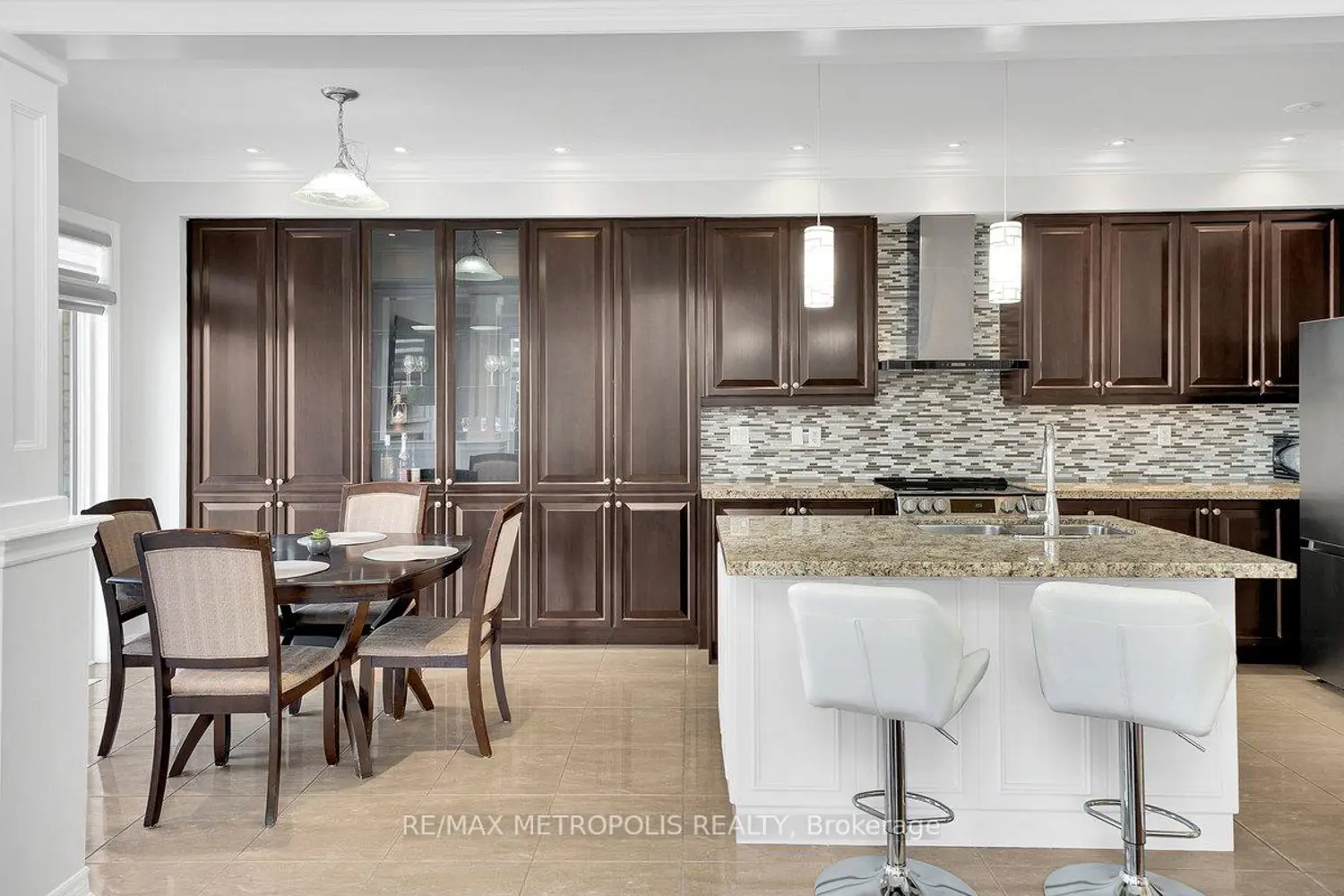 Additional image 6 of 115 Pelee Avenue