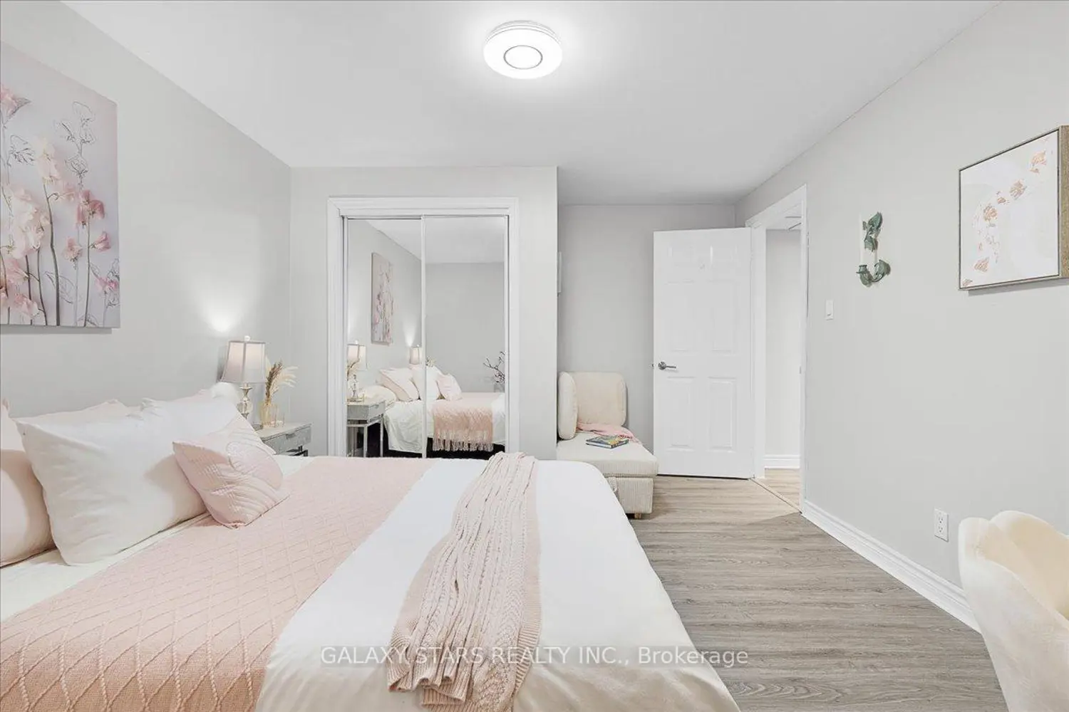 Additional image 13 of 888 Oberland Drive