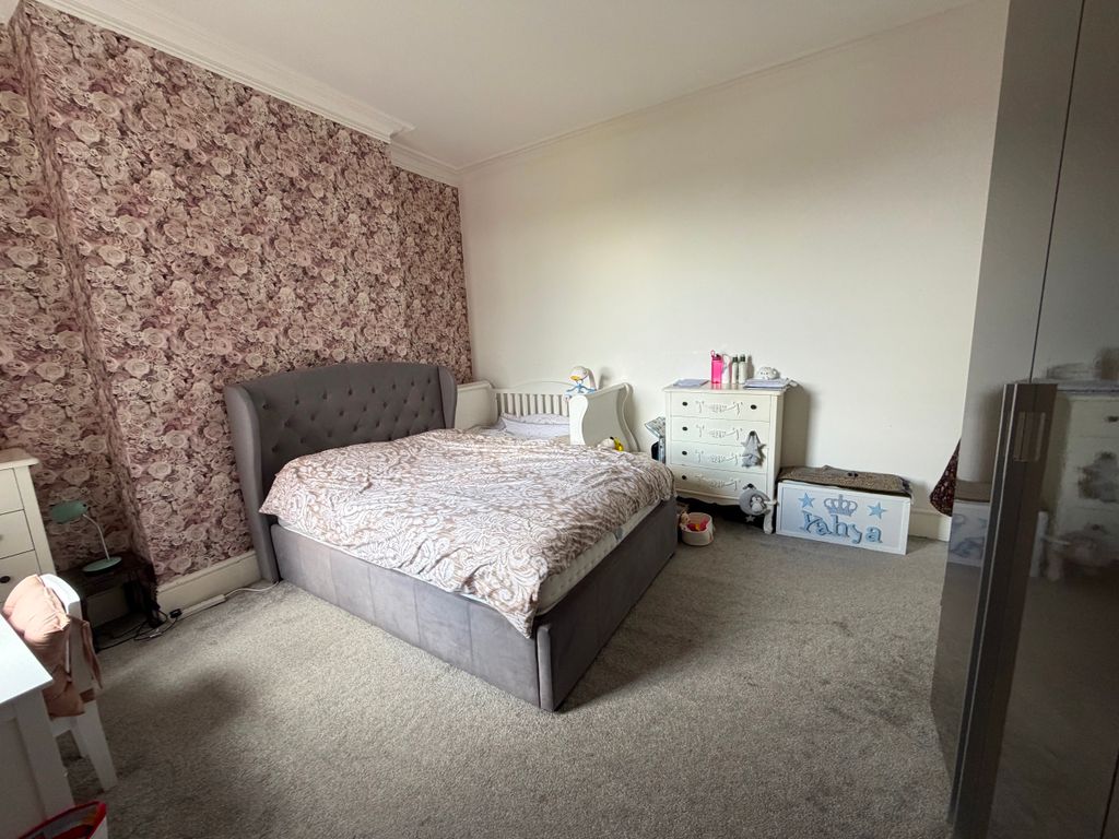 Additional image 11 of 5 bed semi-detached house to rentRosehill Street, Derby DE23
