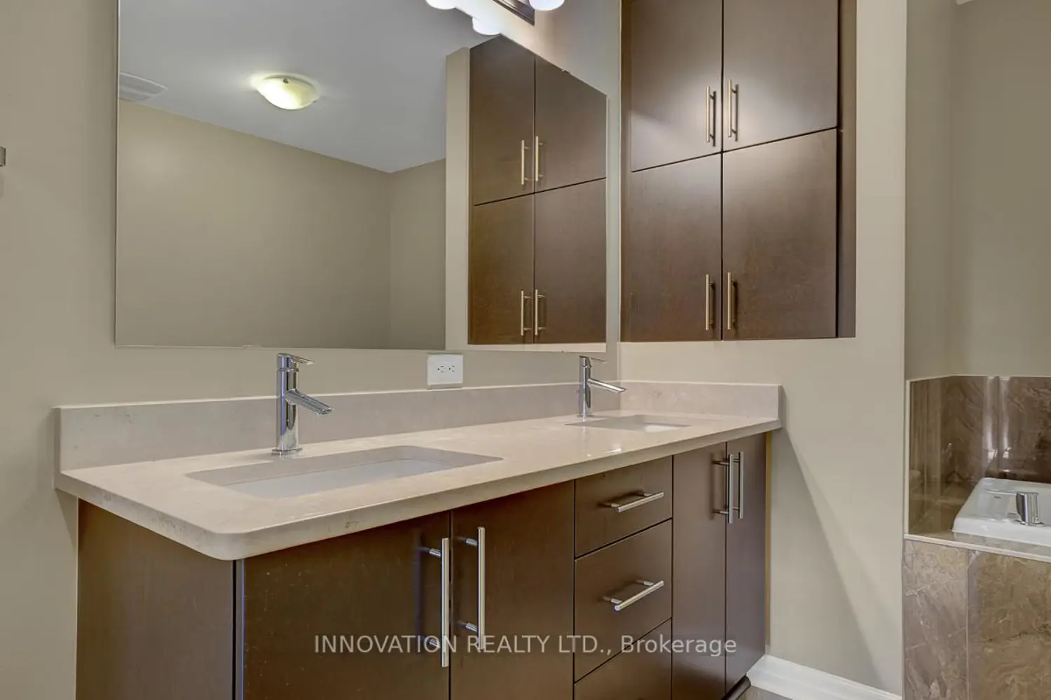 Additional image 12 of 561 Rioja Street