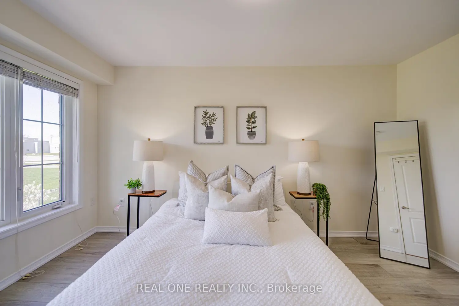 Additional image 11 of 2441 Greenwich Drive 14