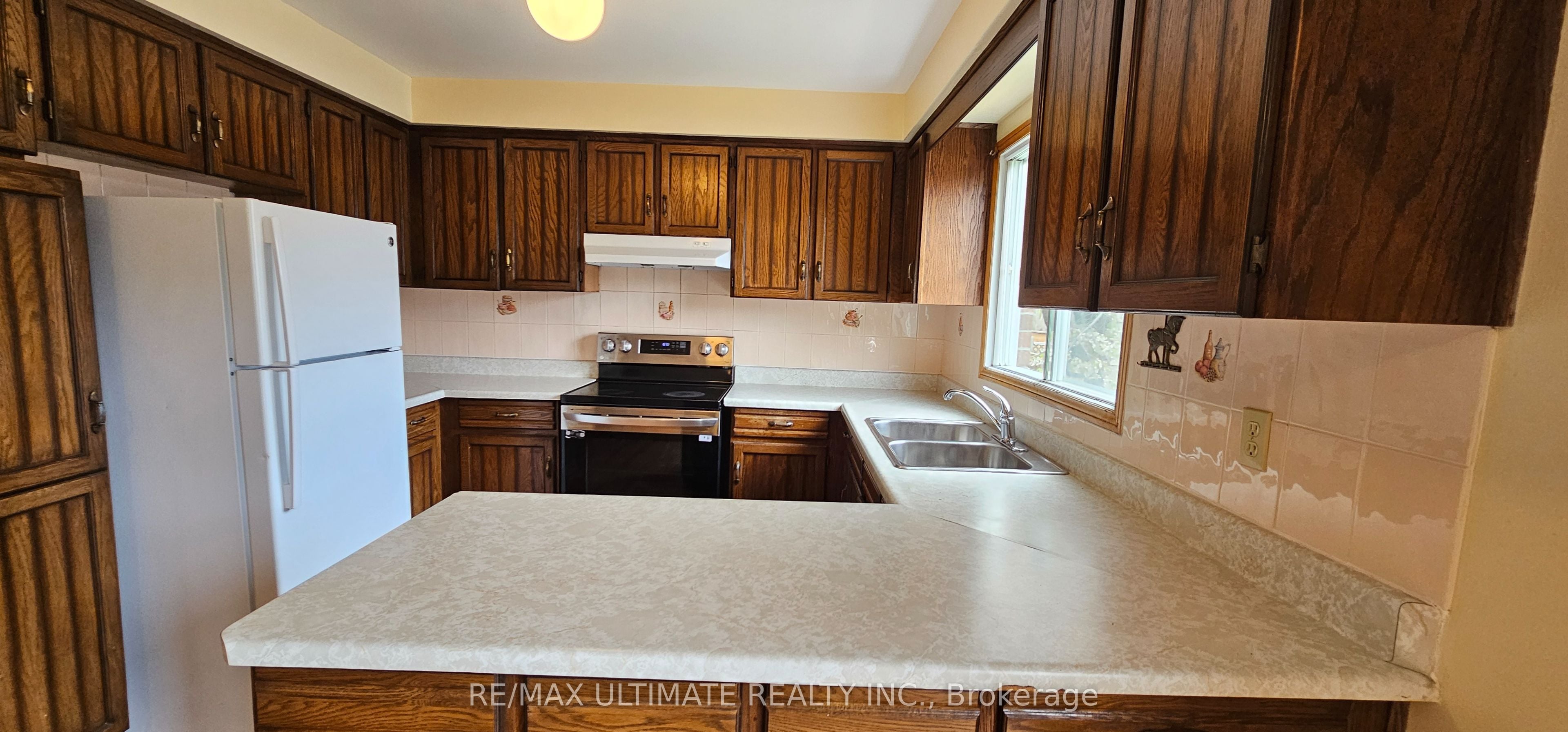 Additional image 6 of Main Floor-1282 Dexter Crescent, Mississauga, ON, L5G 4R6