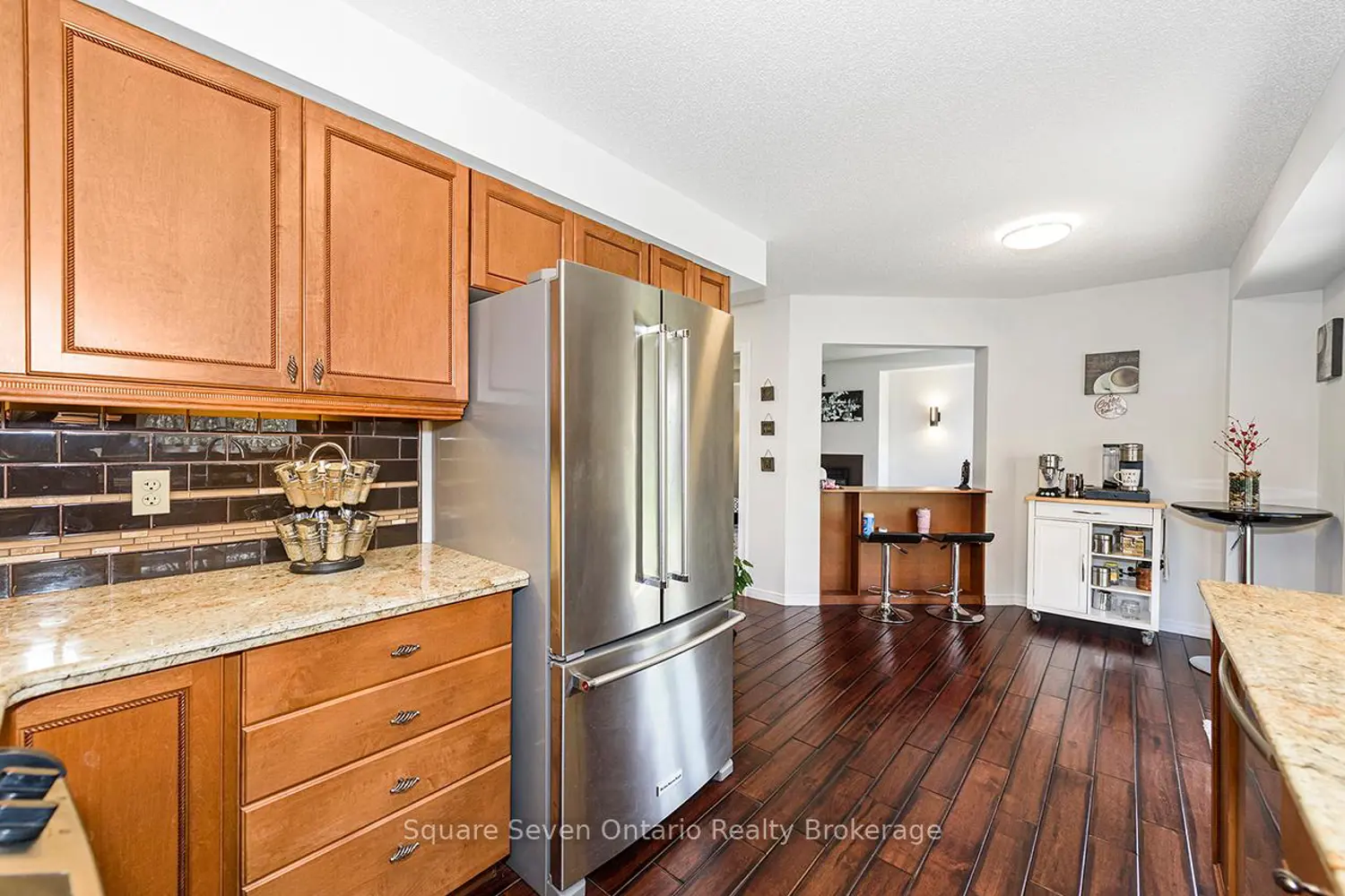 Additional image 9 of 635 Commonwealth Crescent