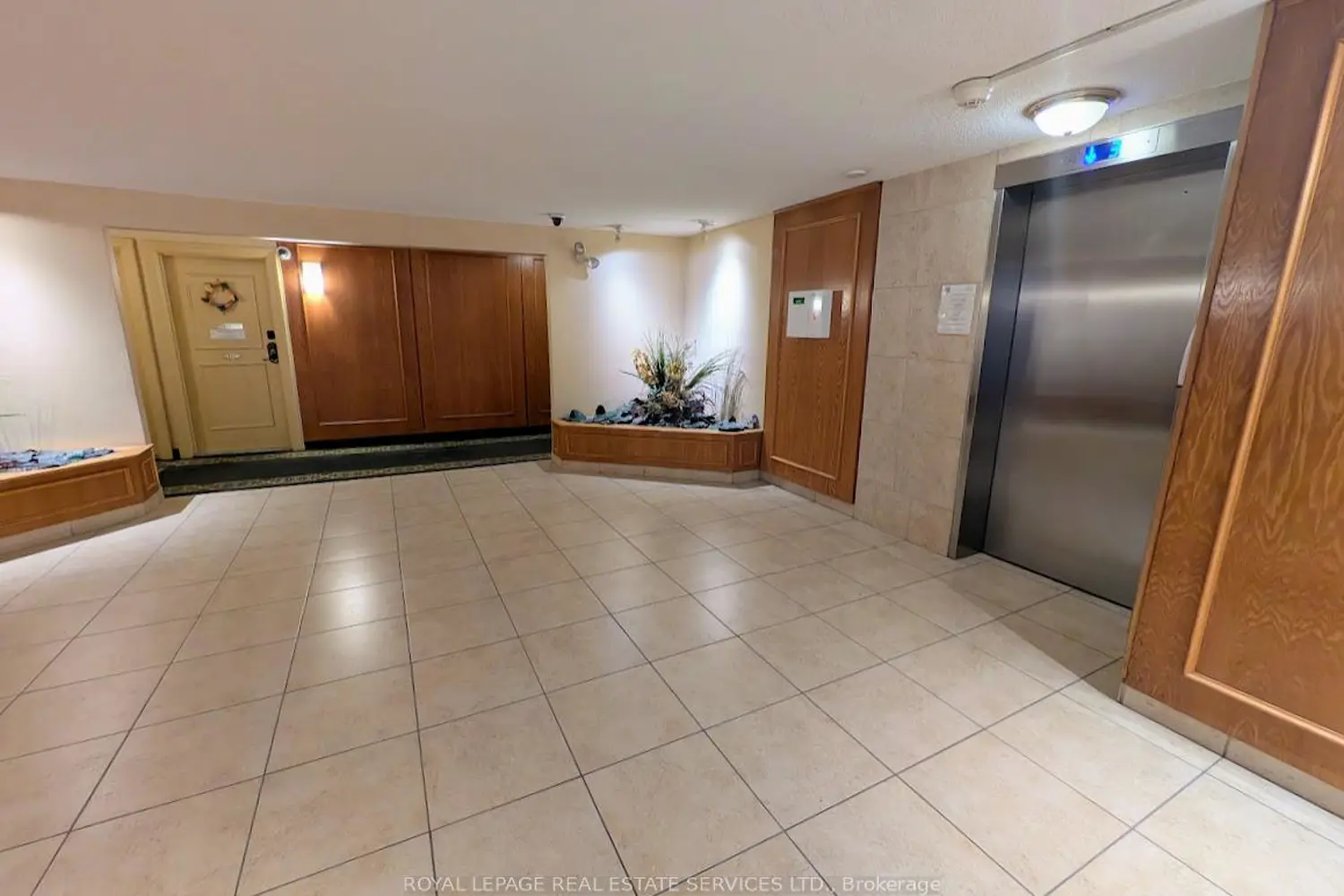 Additional image 19 of 1300 Marlborough Court 325