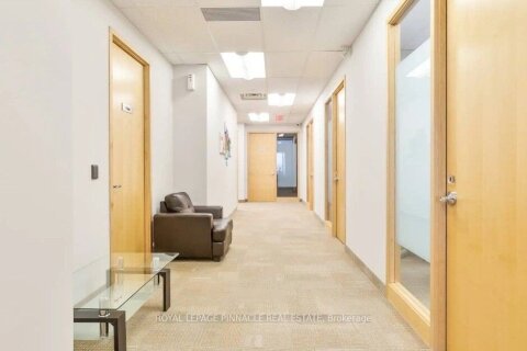 Additional image 8 of 301-H-231 Oak Park Boulevard, Oakville, ON, L6H 6M4
