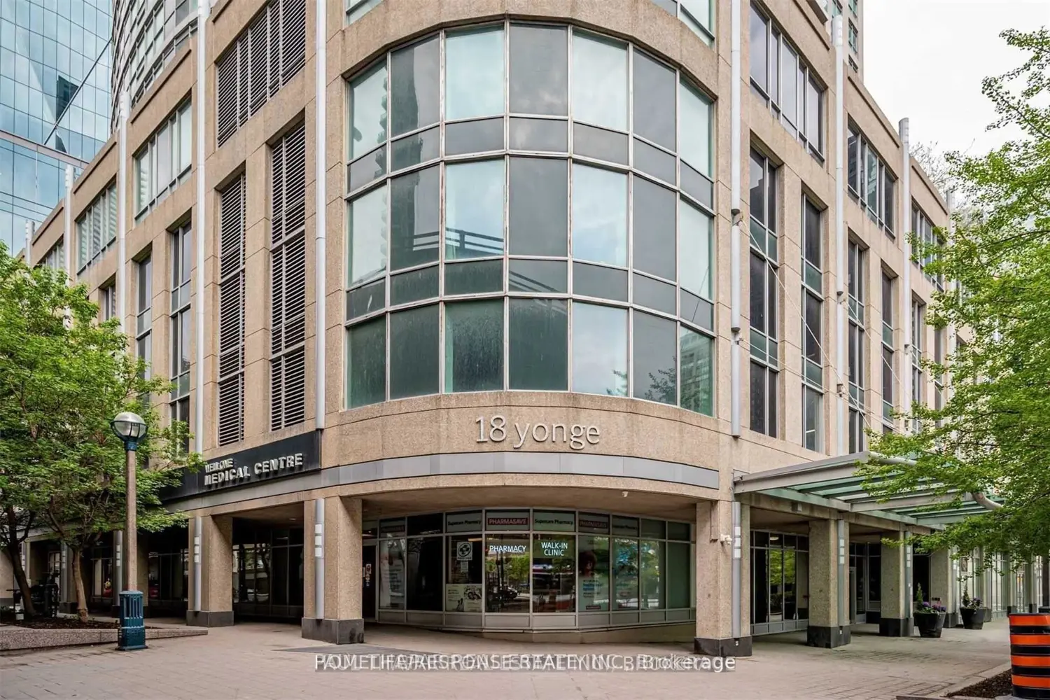 Additional image 2 of 18 Yonge Street 1606
