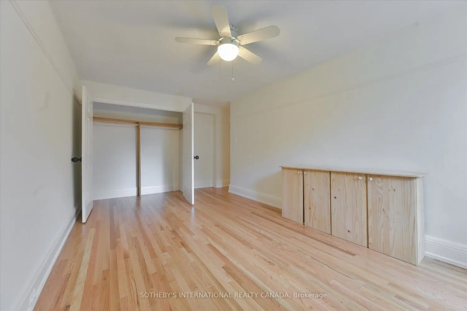 Additional image 13 of 100 Oriole Parkway 106