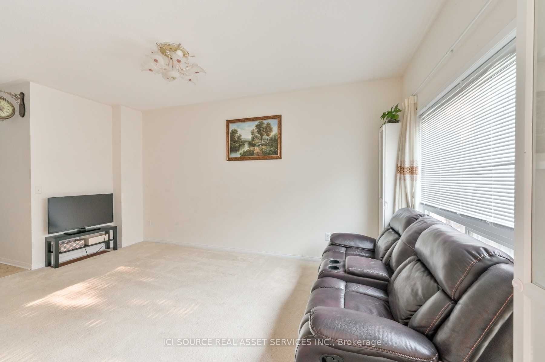 Additional image 6 of 2nd Floor-64 Wyper Square, Toronto, ON, M1S 0B3