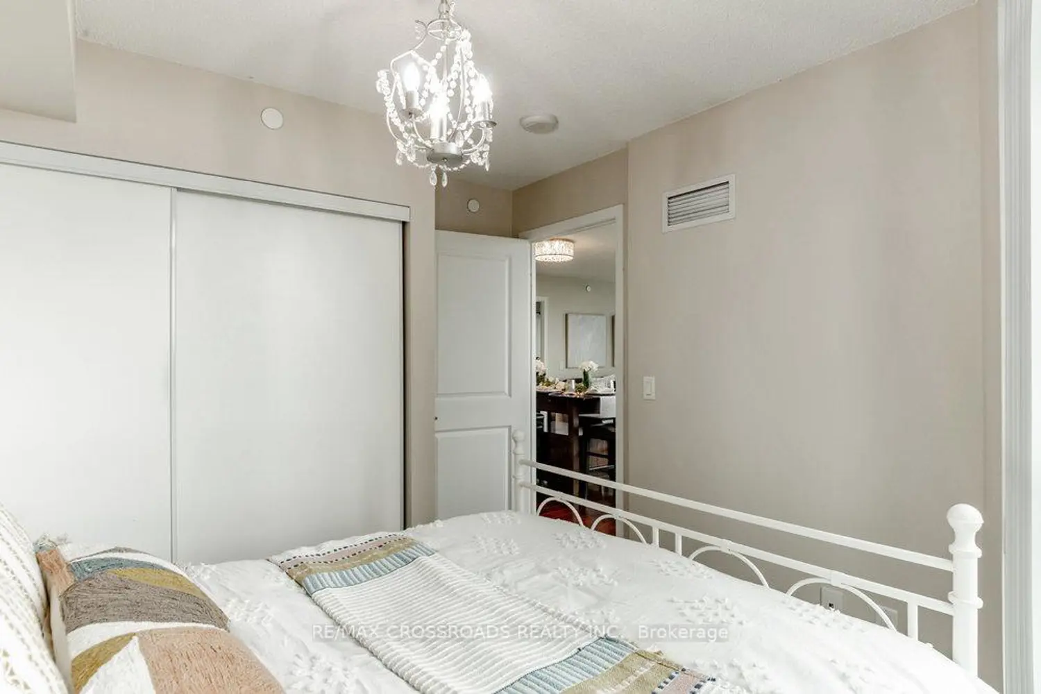 Additional image 11 of 215 Sherway Gardens Road 604