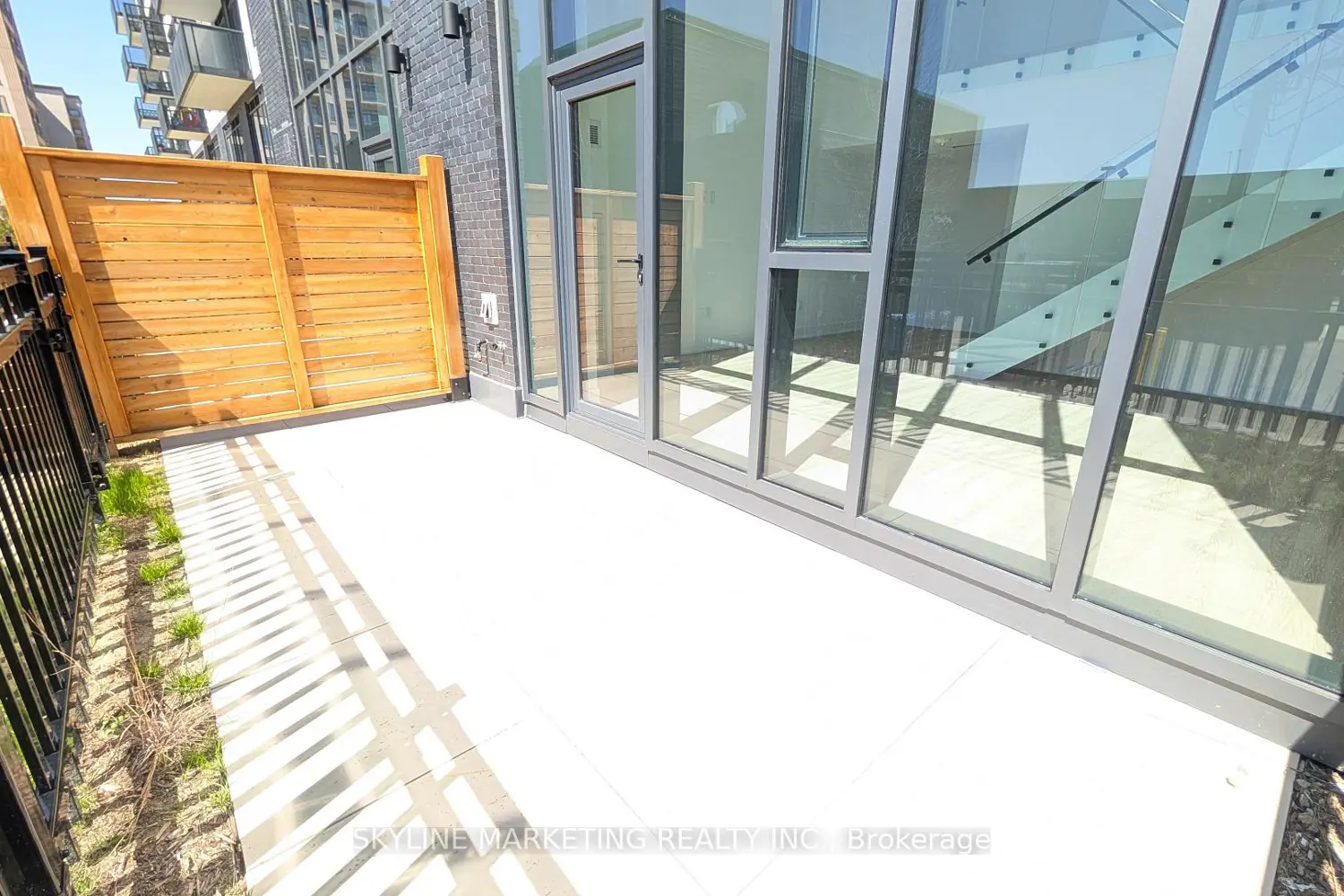 Additional image 7 of 2450 Old Bronte Road 102