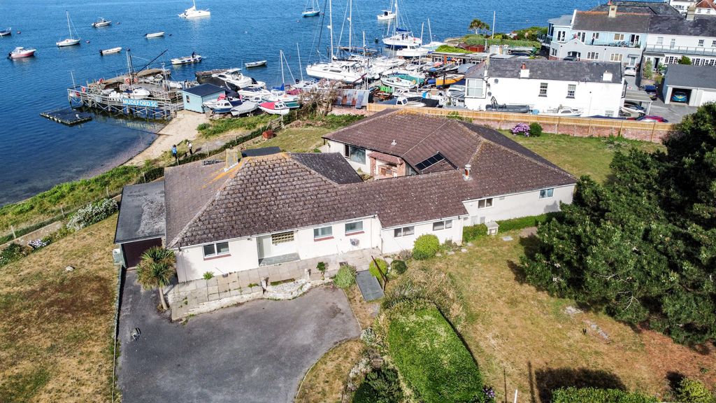 Additional image 6 of 5 bed detached bungalow to rentMudeford, Christchurch BH23
