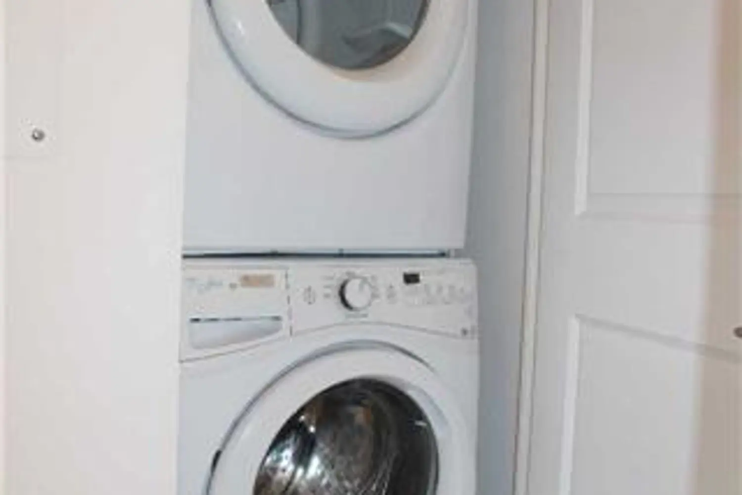 Additional image 17 of 68 Merton Street 204