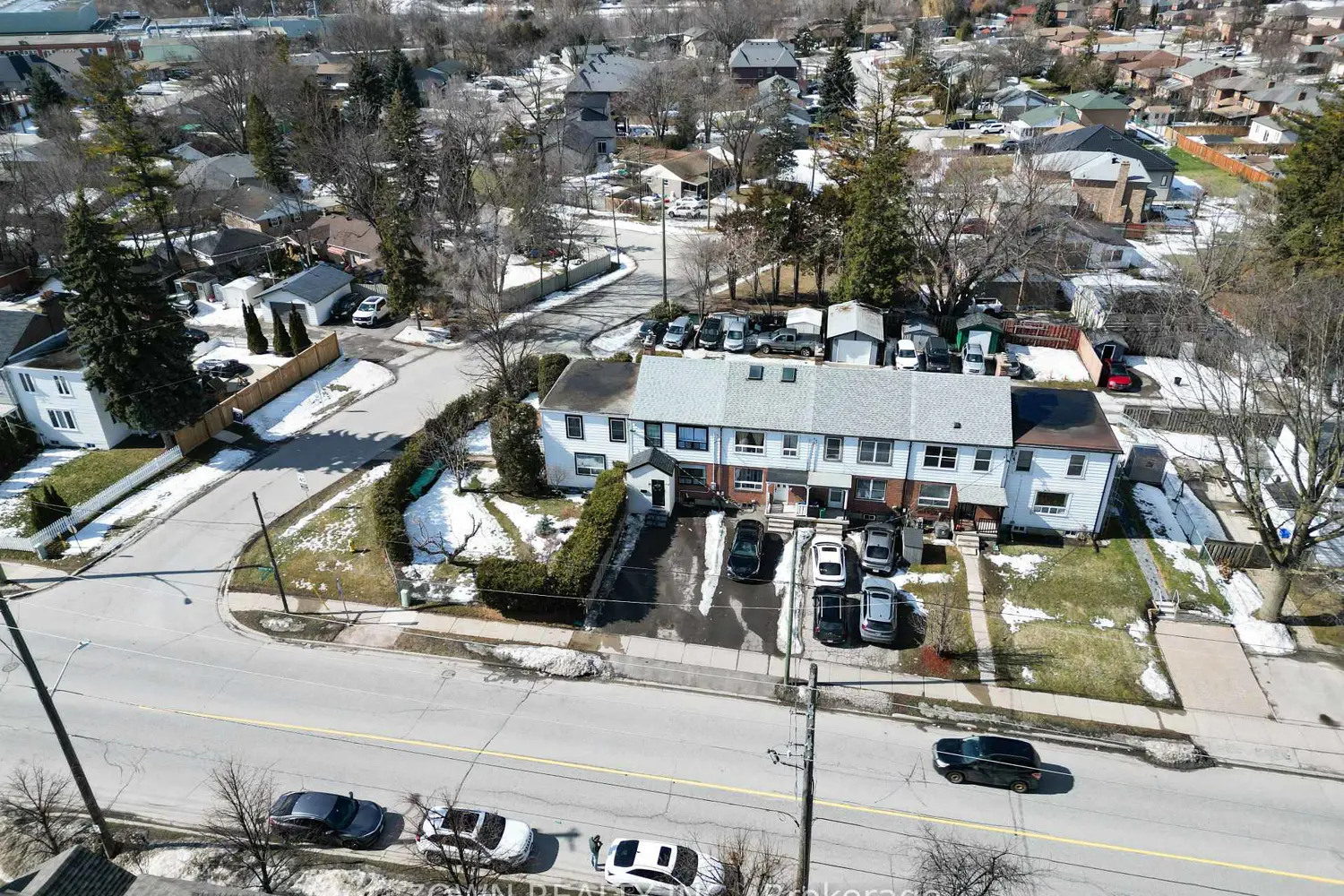 Additional image 12 of 8312 Kipling Avenue