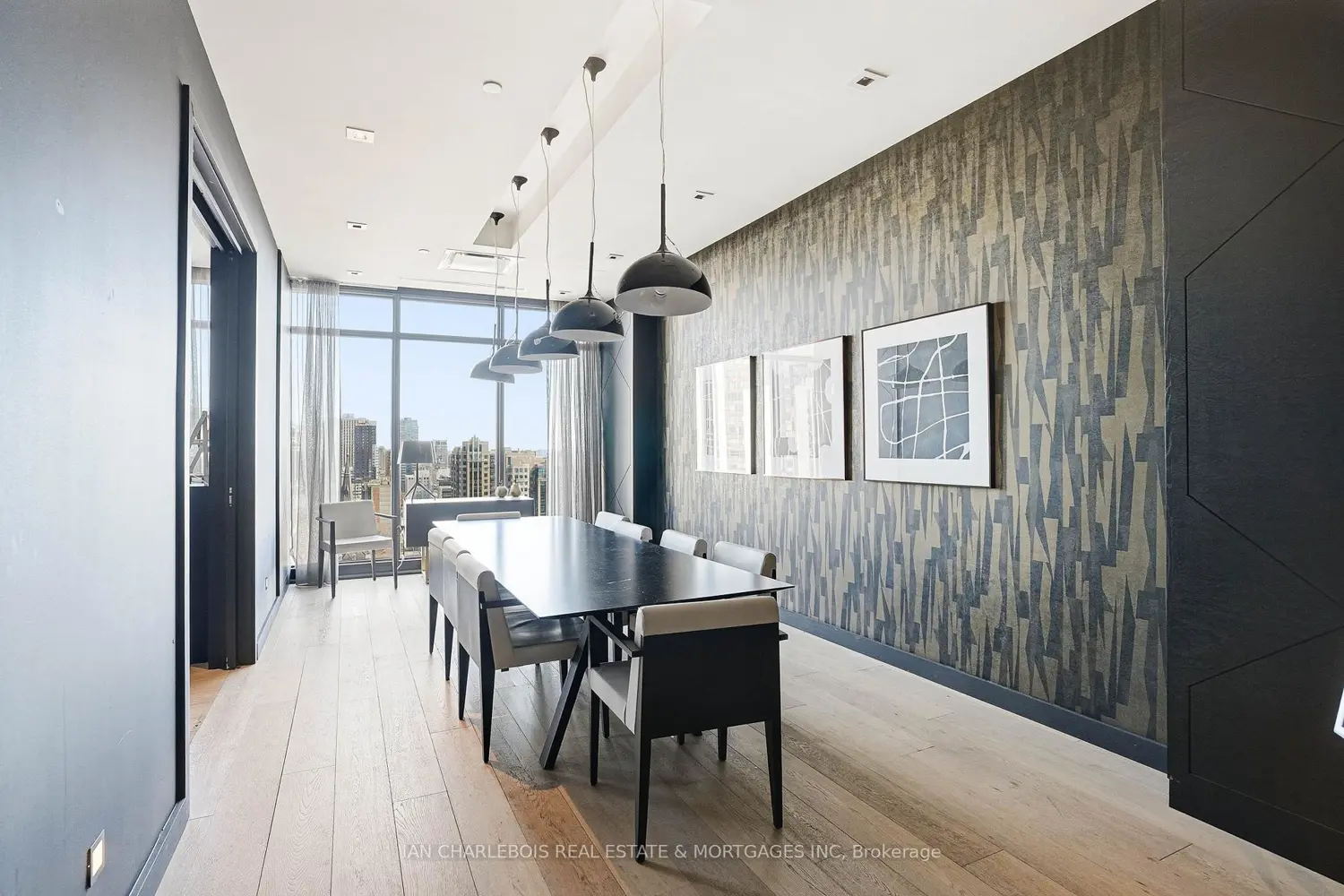 Additional image 18 of 255 Bay Street 1701