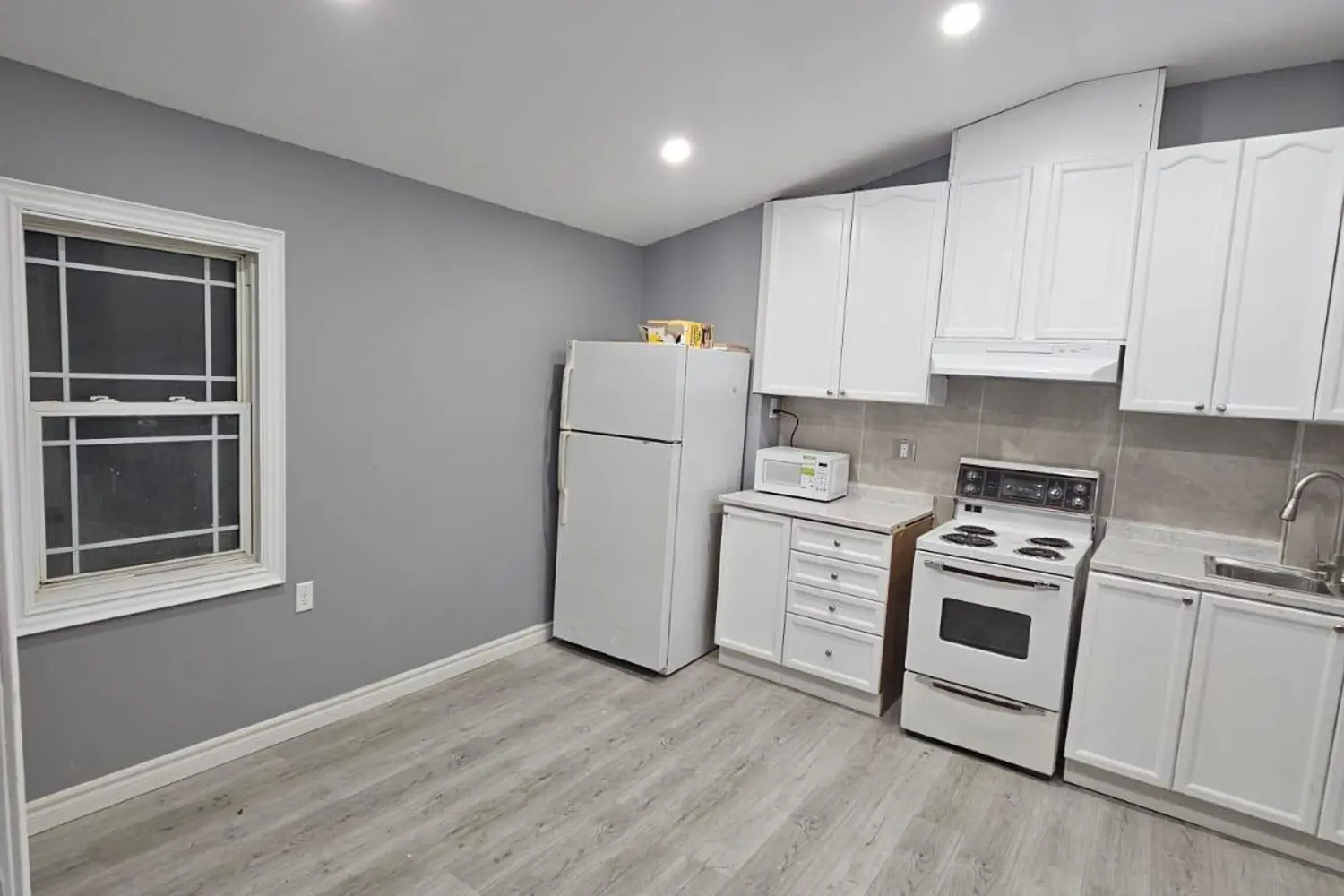 Additional image 16 of 38 Lafayette Avenue